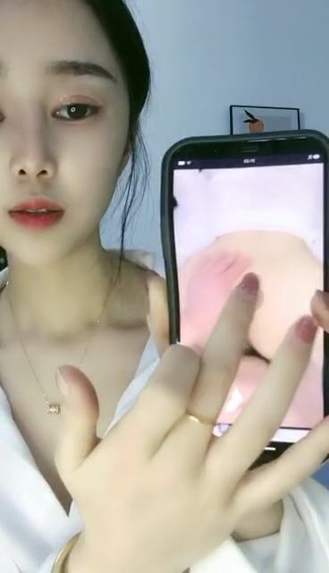 娇小玲珑 苏q乔一 ，小脸女生，毛毛多，美丽胴体，赤裸诱惑